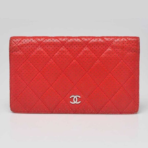 Chanel Red Perforated Lambskin Leather L Yen Wallet - Picture 1 of 10